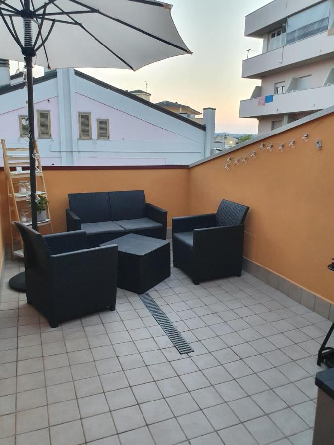 Bella Alba Apartment On The Beach Alba Adriatica Exterior photo